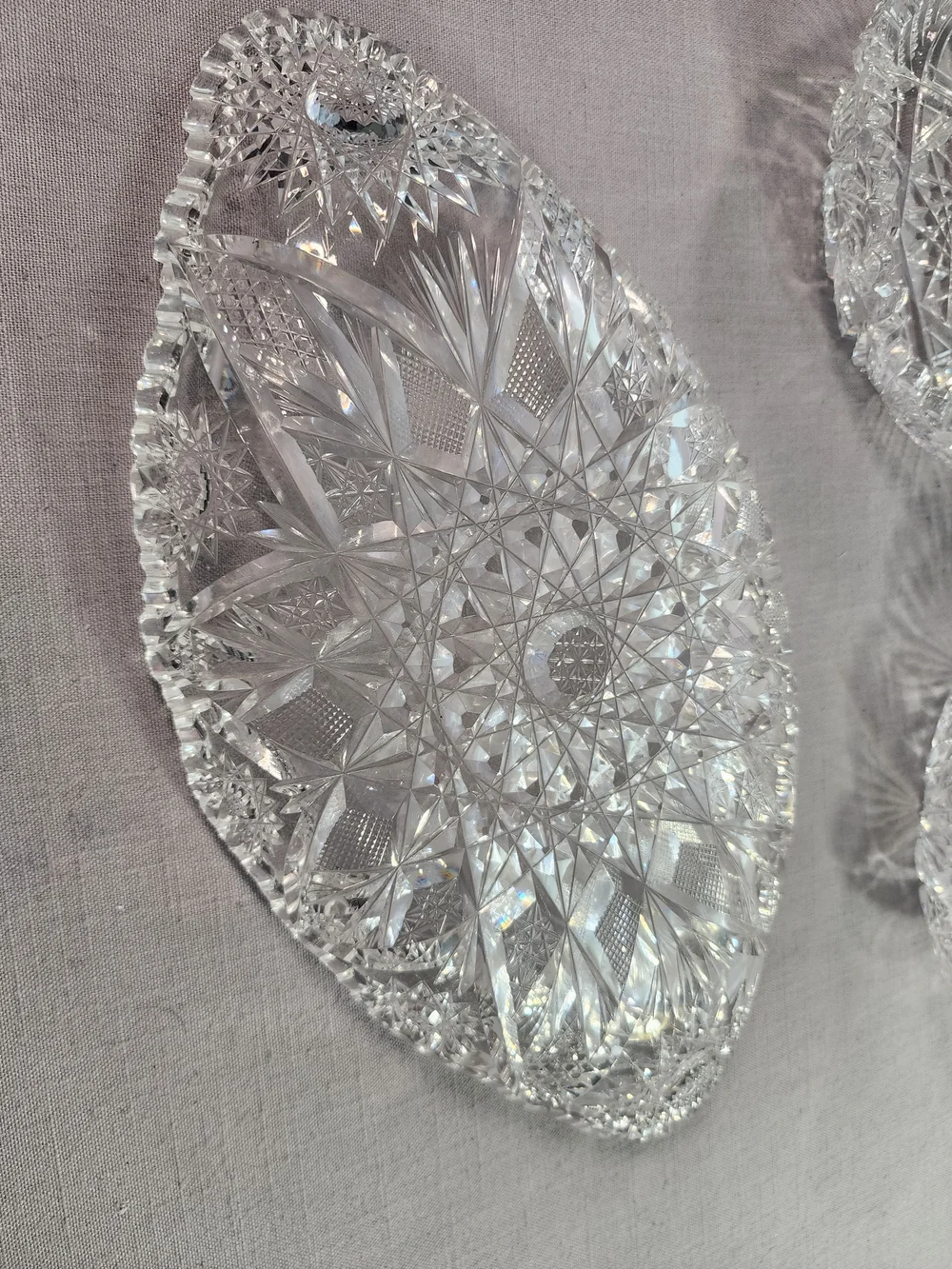 Vintage Heavy Cut Glass Oval Serving Bowl 9” Starburst Sawtooth Rim